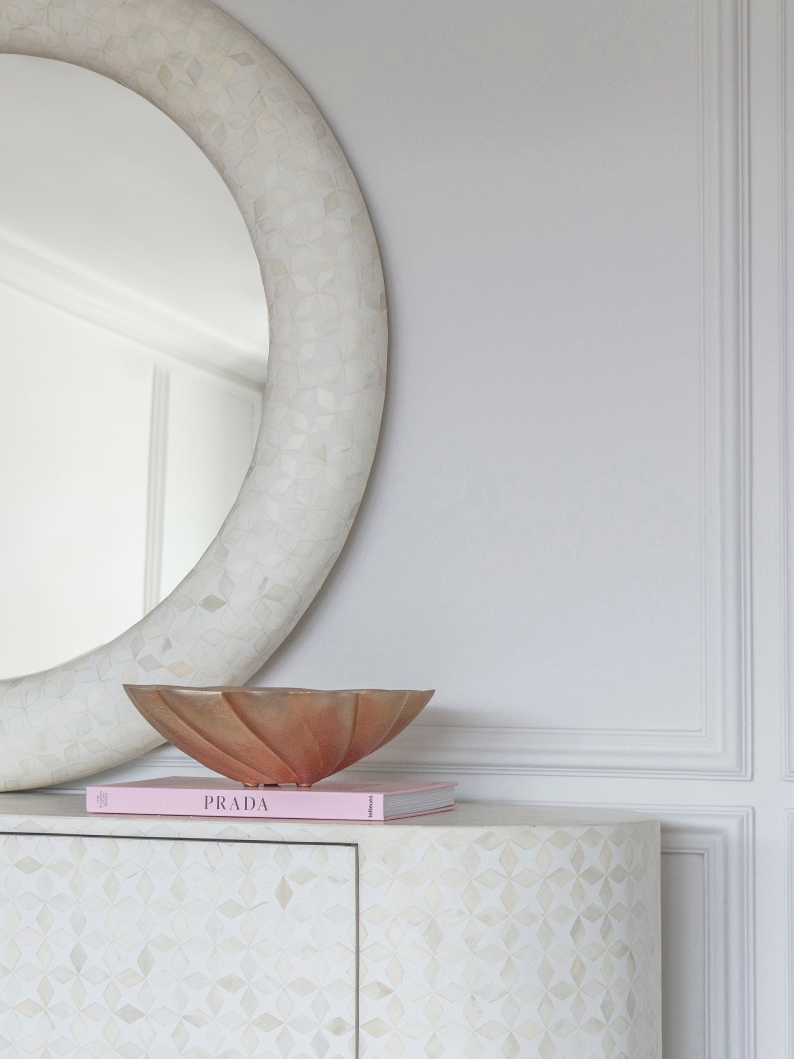 Scallop Round Bowl Champagne Gold