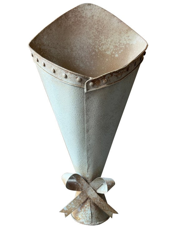 Rustic Metal Wall-Mounted Bouquet Vase